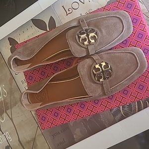 Tory Burch Suede Loafers Metal Miller 15mm Loafer Natural Suede River Rock/ Gold